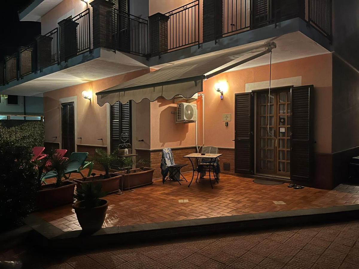 Donnapeppina Siracusa Plemmirio Exterior photo