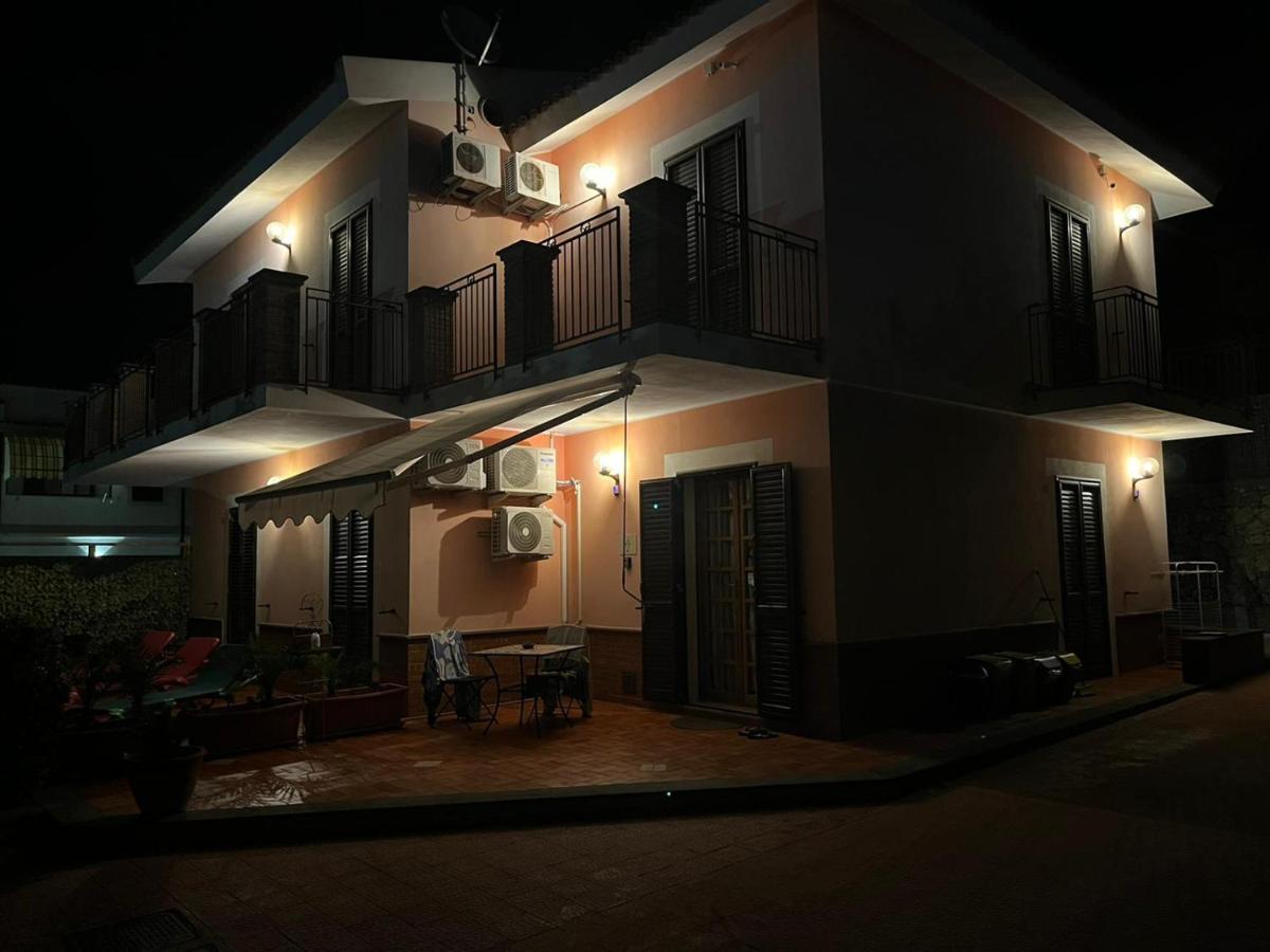 Donnapeppina Siracusa Plemmirio Exterior photo